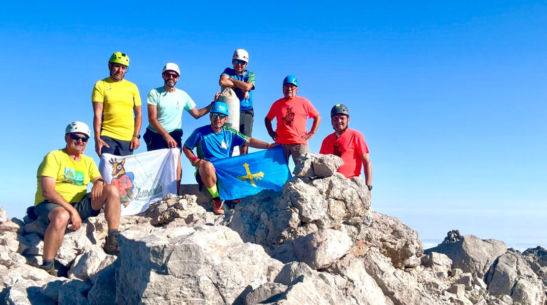 Ascensión veraniega a la cumbre de Torrecerredo con Vivac